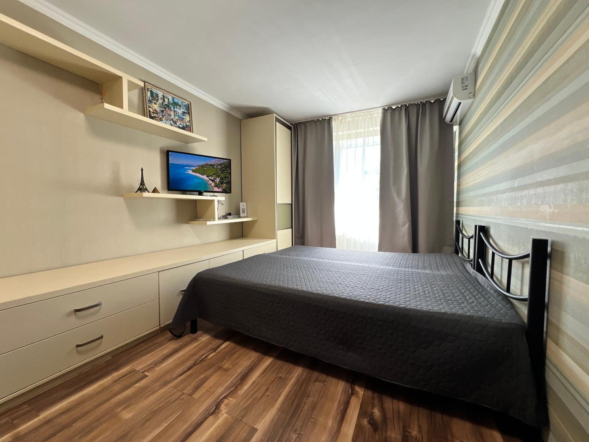 Seven Hotel Vyshneve Bagian luar foto
